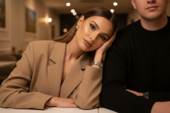 Промпт для фото в стиле 📸 Романтический вечер в теплых тонах ресторана