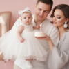 Промпт для фото в стиле 🎂 Первый день рождения: нежные моменты в розовых тонах